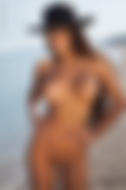 [photodromm.com] 2015-10/[photodromm.com] - 2015.10.24 - Mareeva - La Cote (x54) 2000x3000/33l.jpg