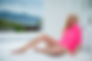 Izzy Delphine/WowGirls.com 2014-02-15 Izzy Delphine - Pink Inside And Outside/004.jpg