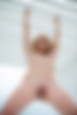 Izzy Delphine/WowGirls.com 2014-02-15 Izzy Delphine - Pink Inside And Outside/056.jpg