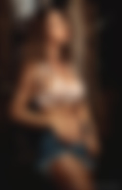 elizarosewatson/Images/1050x1628_bb8012045dda96305bc998661d528489.jpg