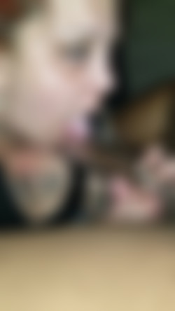 608 x 1080 Pt.2/Mesmerizing Throat Massage_Kiing Of Spadez_1080p.mp4