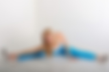 ShinyAmateurs.com - Photos (687 - 834)/637 - Christina/008.jpg