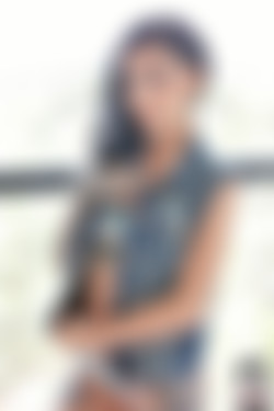 2019-08-25 Coralinne - Indigo Girl/1.jpg