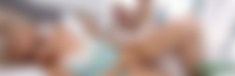 [FamilyStrokes.com] 15.12.31 Elsa Jean and Hollie Mack - Sleeping Surprise 1080p/Sleeping Surprise 00.jpg