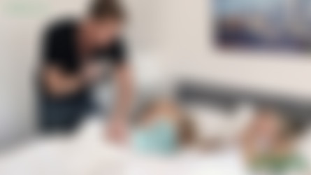 [FamilyStrokes.com] 15.12.31 Elsa Jean and Hollie Mack - Sleeping Surprise 1080p/Sleeping Surprise G01.gif