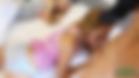 [FamilyStrokes.com] 15.12.31 Elsa Jean and Hollie Mack - Sleeping Surprise 1080p/Sleeping Surprise G08.gif