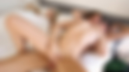 [FamilyStrokes.com] 15.12.31 Elsa Jean and Hollie Mack - Sleeping Surprise 1080p/Sleeping Surprise G13.gif