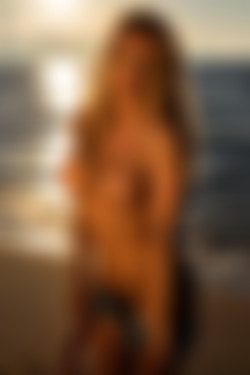 [photodromm.com] 2017-10/[photodromm.com] - 2017.10.04 - Brittie - Warm Wet Sands (x46) 2000x3000/16l.jpg