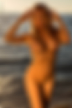 [photodromm.com] 2017-10/[photodromm.com] - 2017.10.04 - Brittie - Warm Wet Sands (x46) 2000x3000/26l.jpg