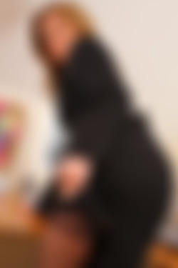 Only Secretaries In Suits 12.01.2012 - 26.12.2012/5th June 2012/Paige D_xhtafepo/3u4_0026.JPG
