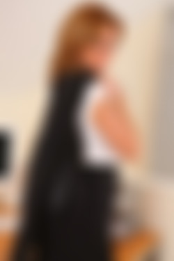 Only Secretaries In Suits 12.01.2012 - 26.12.2012/5th June 2012/Paige D_xhtafepo/3u4_0033.JPG