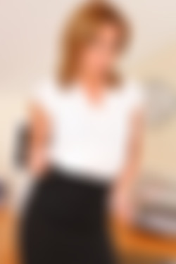 Only Secretaries In Suits 12.01.2012 - 26.12.2012/5th June 2012/Paige D_xhtafepo/3u4_0042.JPG