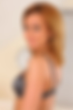 Only Secretaries In Suits 12.01.2012 - 26.12.2012/5th June 2012/Paige D_xhtafepo/3u4_0077.JPG