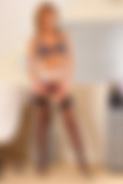 Only Secretaries In Suits 12.01.2012 - 26.12.2012/5th June 2012/Paige D_xhtafepo/3u4_0081.JPG