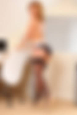 Only Secretaries In Suits 12.01.2012 - 26.12.2012/5th June 2012/Paige D_xhtafepo/3u4_0127.JPG