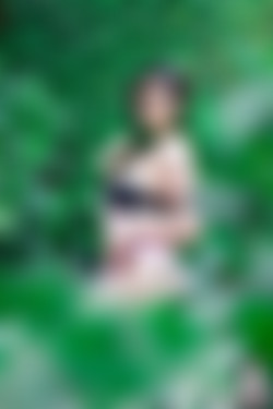 Gold3nchild/2019-05-06 Frolic with Me/11.jpg