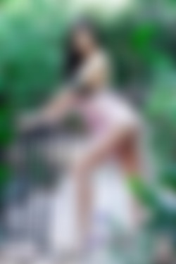 Gold3nchild/2019-05-06 Frolic with Me/13.jpg