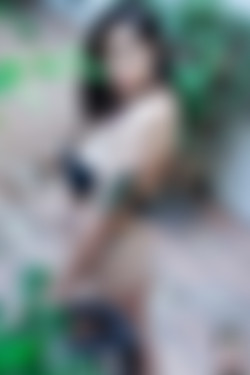 Gold3nchild/2019-05-06 Frolic with Me/25.jpg