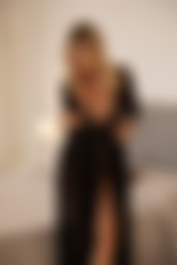 [PHD] 2024-06/2024-06-16 Anabel - New Queen Sized Bed 2/02l.jpg
