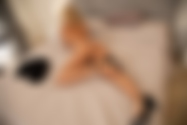 [PHD] 2024-06/2024-06-16 Anabel - New Queen Sized Bed 2/31l.jpg