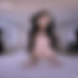 jasmine-lou-bedroom-fantasies-5760x2880-60fps-vhq-h265-180x180_3dh_LR.mp4